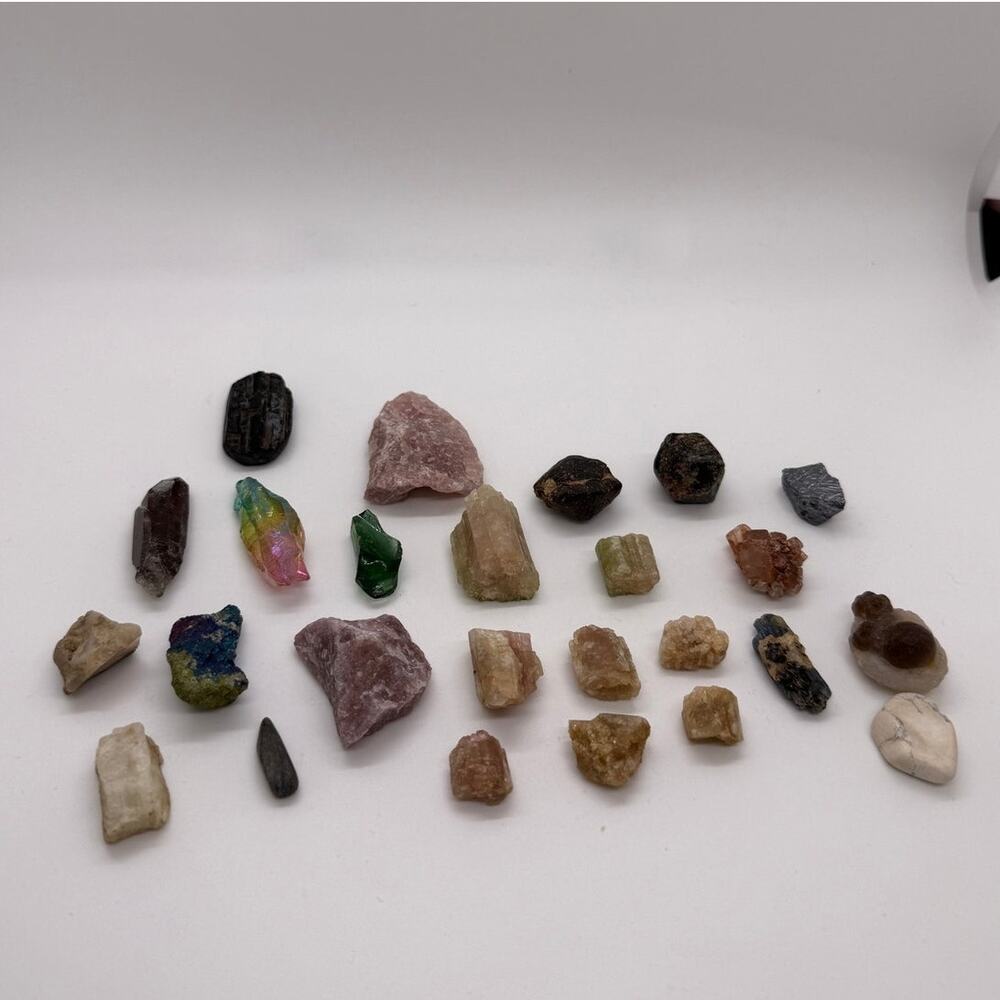 Mixed Lot Rough Gemstones Rock Crystals Multi Sizes / Shapes